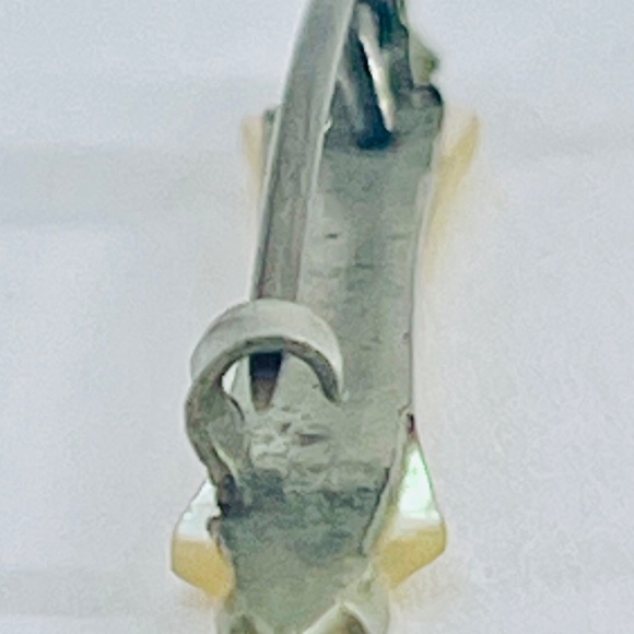 Victorian Carved Mother Of Pearl Hand Antique Pin C Hook Clasp Pin MINT 1.25". - Picture 8 of 11